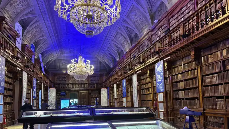'L'Isola del giorno prima' celebra Umberto Eco tra libri antichi e scienza
