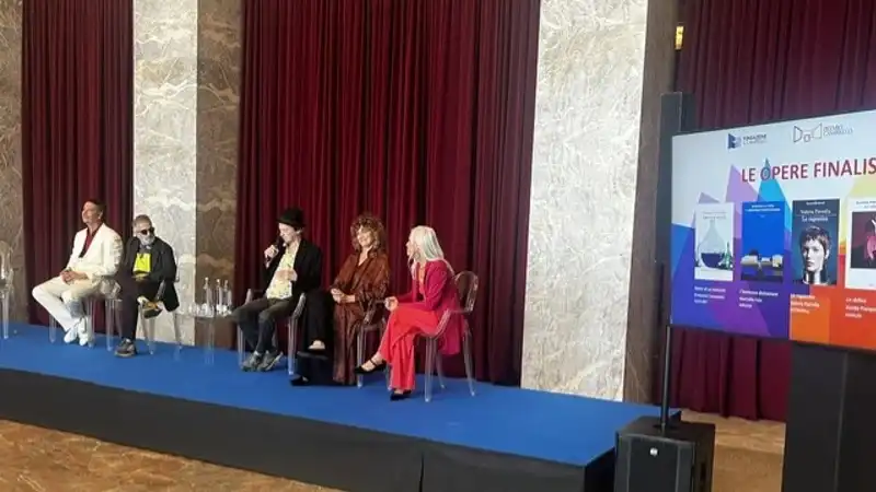 Premio Campiello tra polemiche e nuove app per lettori: il panorama dell'editoria contemporanea