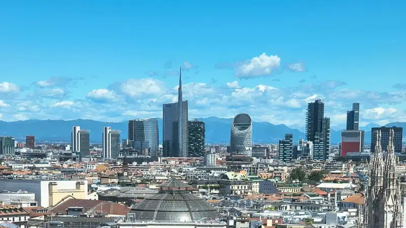 Hollywood fa bene a Milano, +18% di stranieri nei luoghi de 'Il Diavolo veste Prada 2'