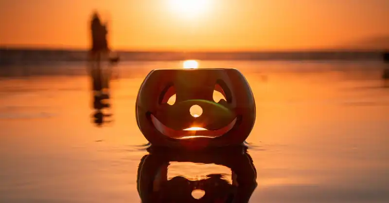 Zucche d’anguria e brividi d’estate: cos’è Summerween